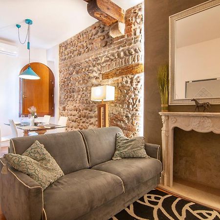 Apartamento Il Cuscino Di Giulietta - 2 Min From Arena Verona Exterior foto